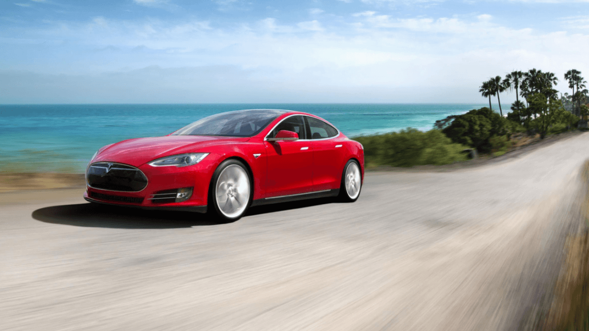 Tesla Bahar Güncellemesi Yayınlandı: Adaptif Farlar, Kör Nokta Kamerası ve Daha Fazlası!